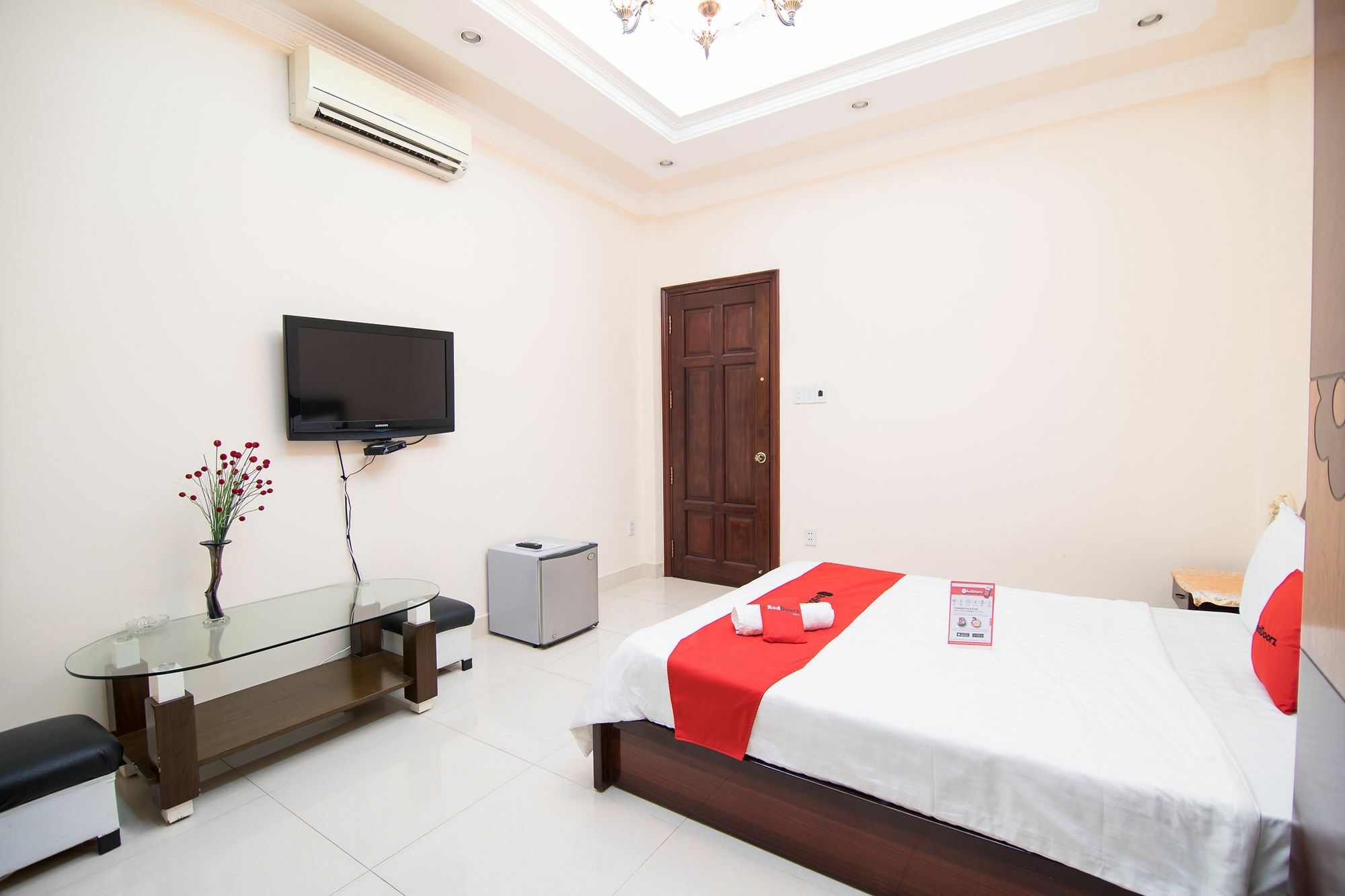 Reddoorz Near Pico Plaza Cong Hoa Hotel Хошимин Екстериор снимка