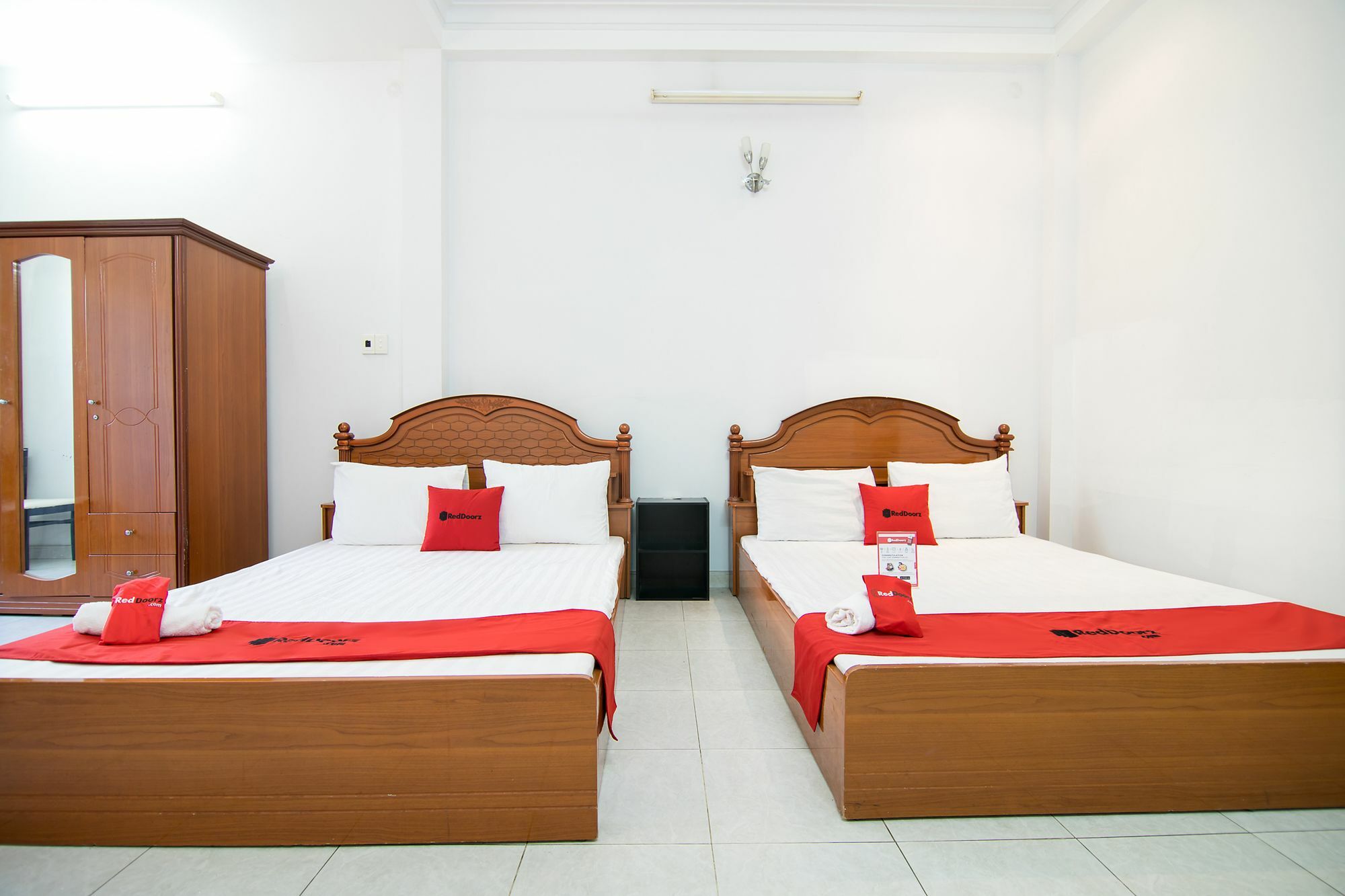 Reddoorz Near Pico Plaza Cong Hoa Hotel Хошимин Екстериор снимка