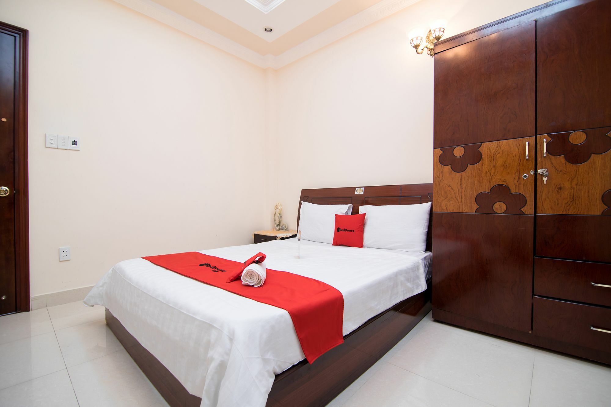Reddoorz Near Pico Plaza Cong Hoa Hotel Хошимин Екстериор снимка