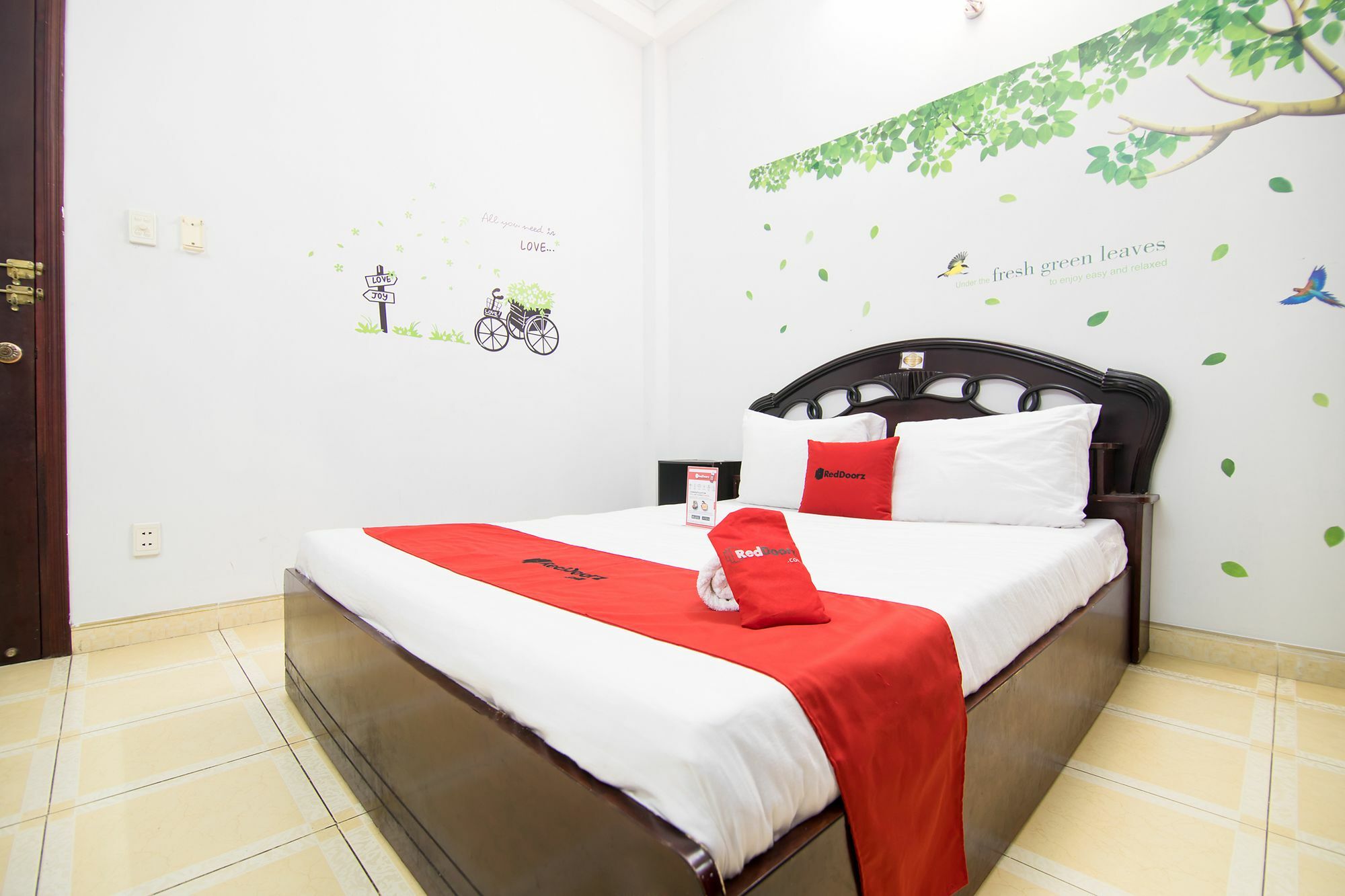 Reddoorz Near Pico Plaza Cong Hoa Hotel Хошимин Екстериор снимка