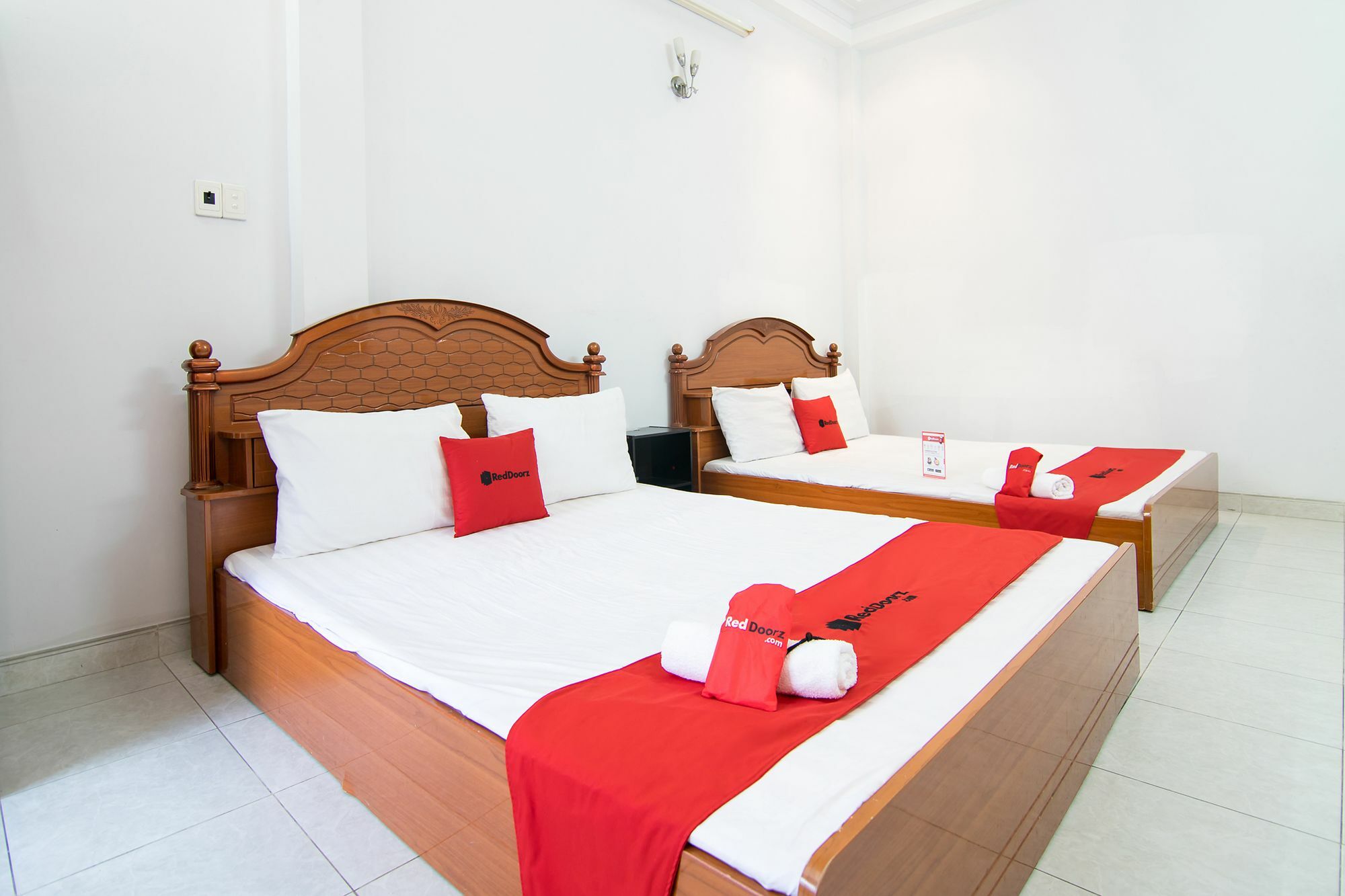 Reddoorz Near Pico Plaza Cong Hoa Hotel Хошимин Екстериор снимка