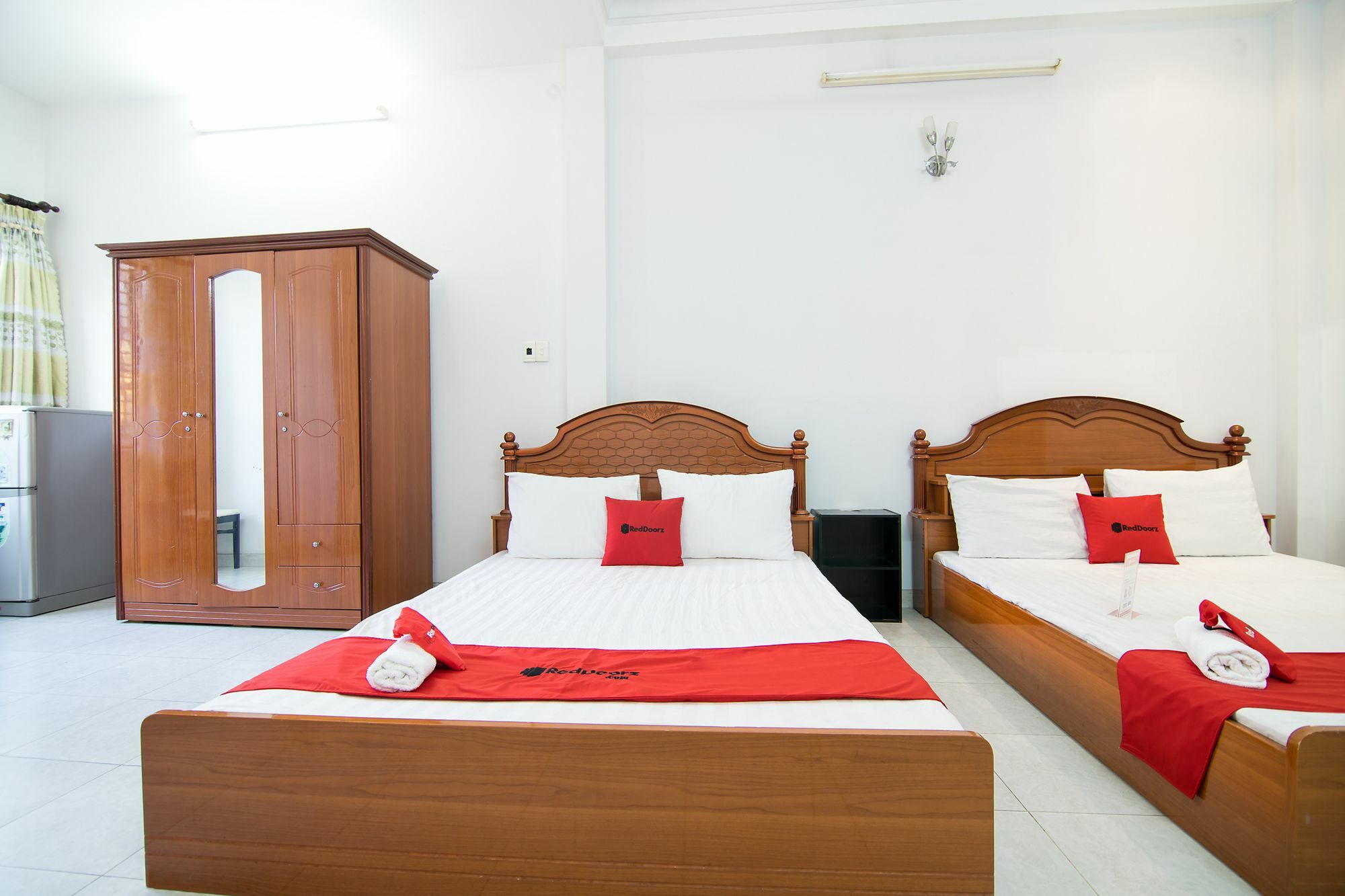 Reddoorz Near Pico Plaza Cong Hoa Hotel Хошимин Екстериор снимка