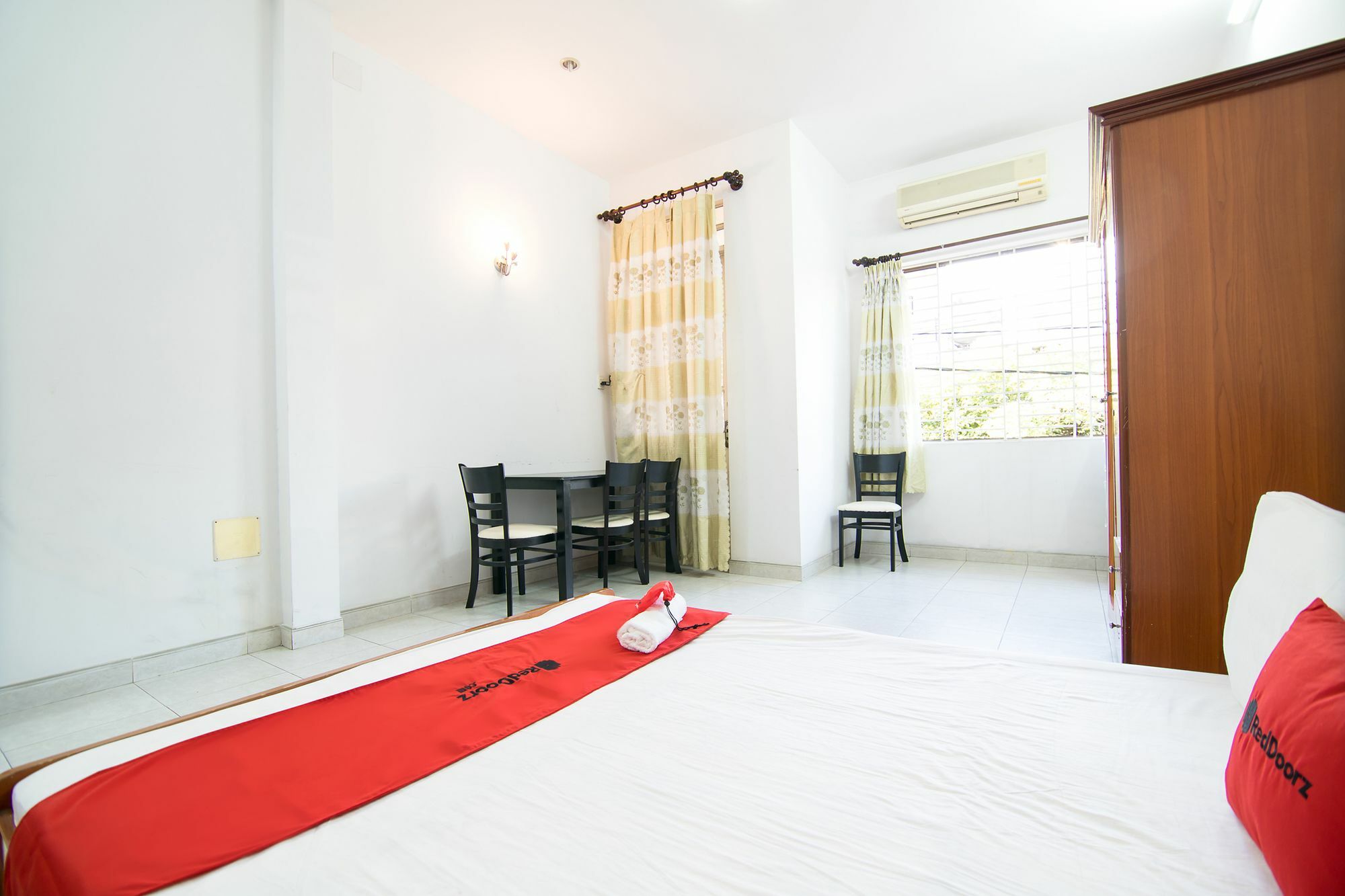 Reddoorz Near Pico Plaza Cong Hoa Hotel Хошимин Екстериор снимка