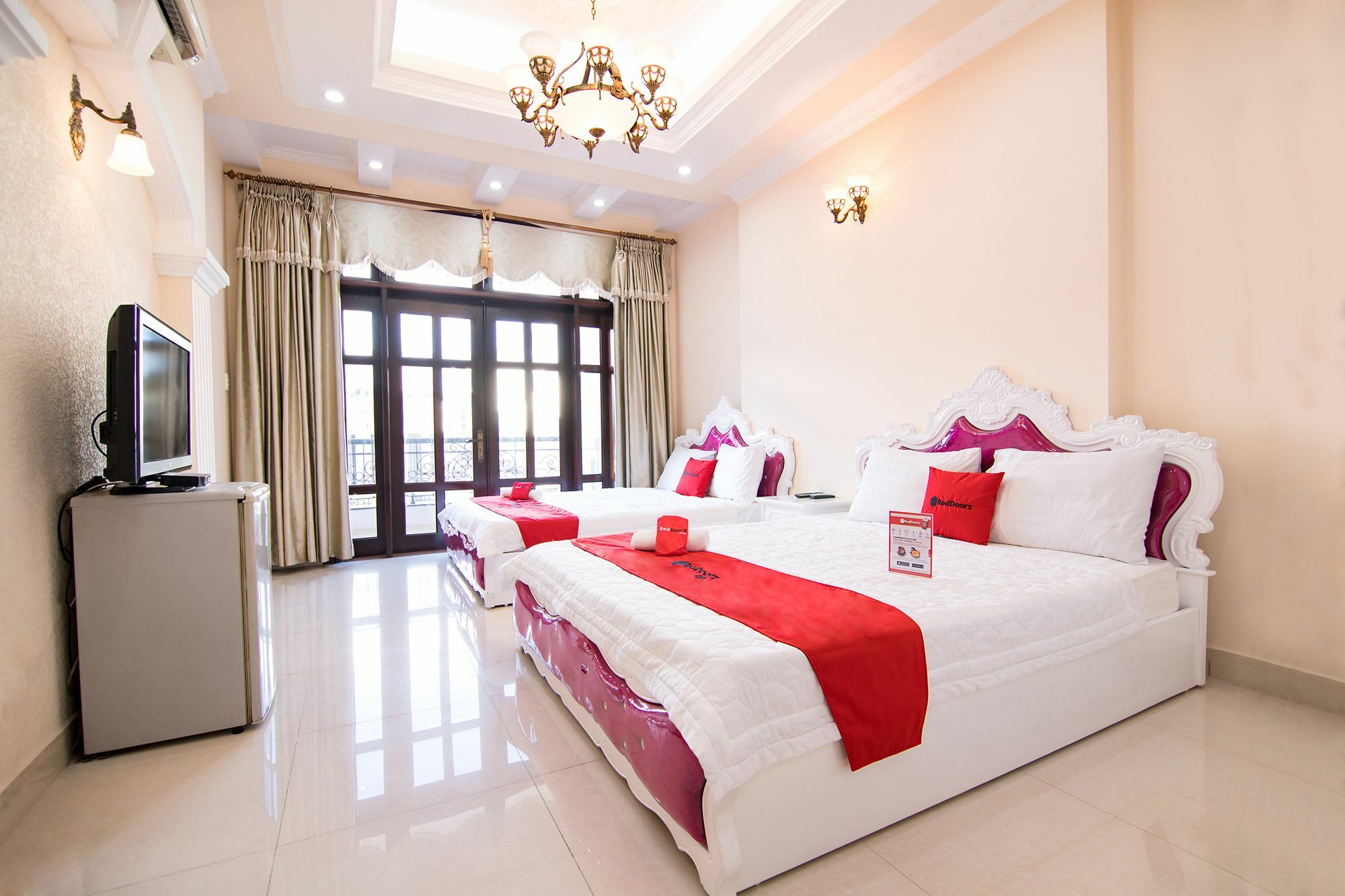 Reddoorz Near Pico Plaza Cong Hoa Hotel Хошимин Екстериор снимка