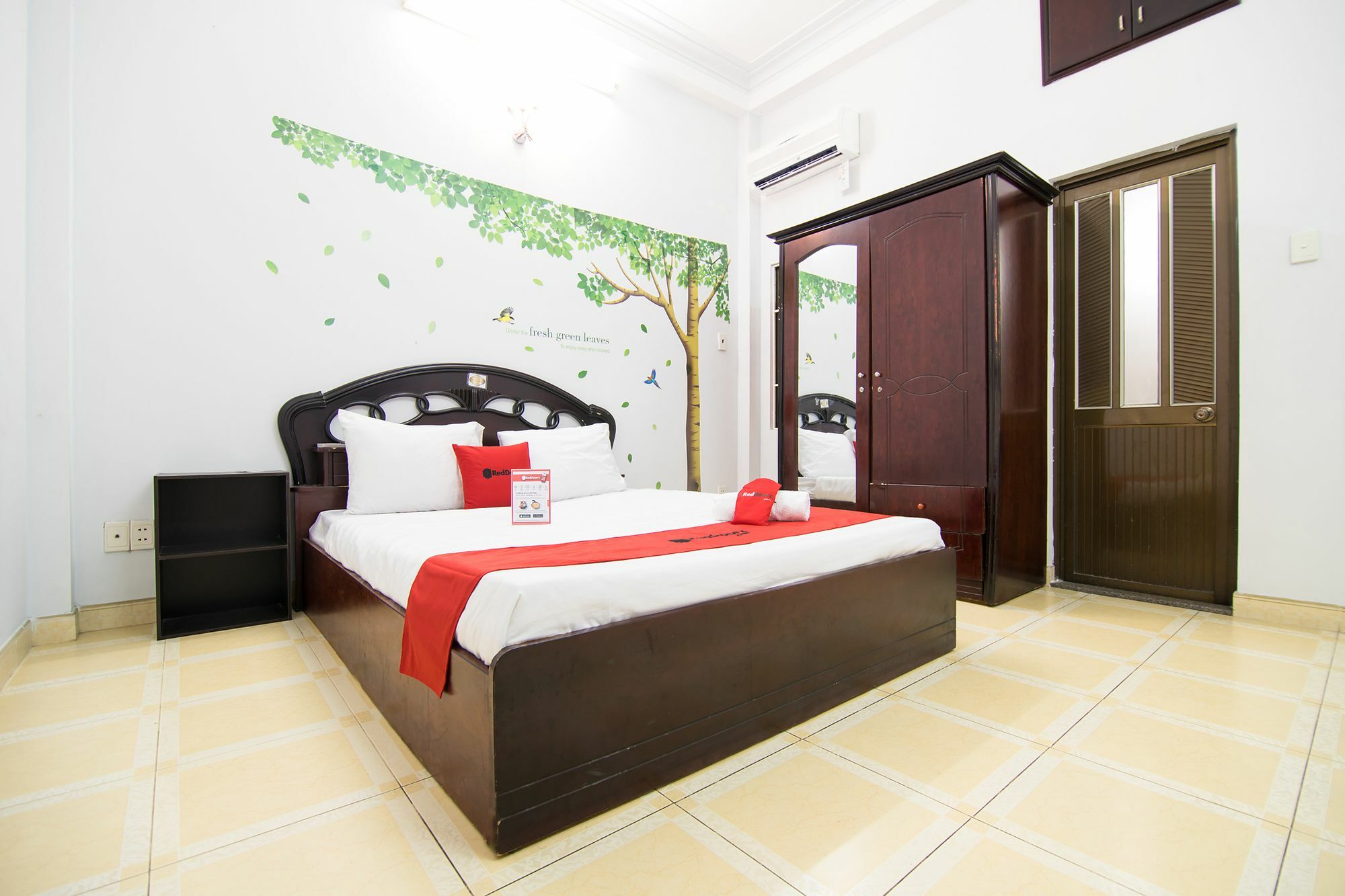 Reddoorz Near Pico Plaza Cong Hoa Hotel Хошимин Екстериор снимка